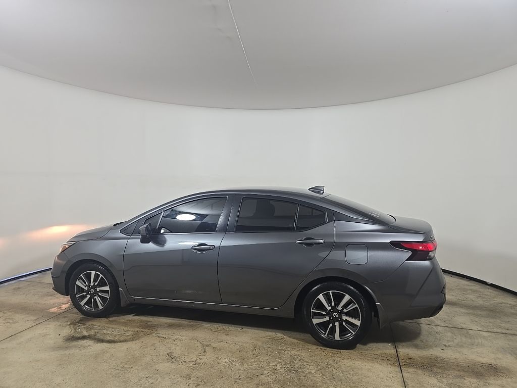 2022 Nissan Versa 1.6 SV photo 4