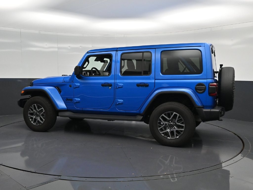 2025 Jeep Wrangler 4-Door Sahara - Photo 8