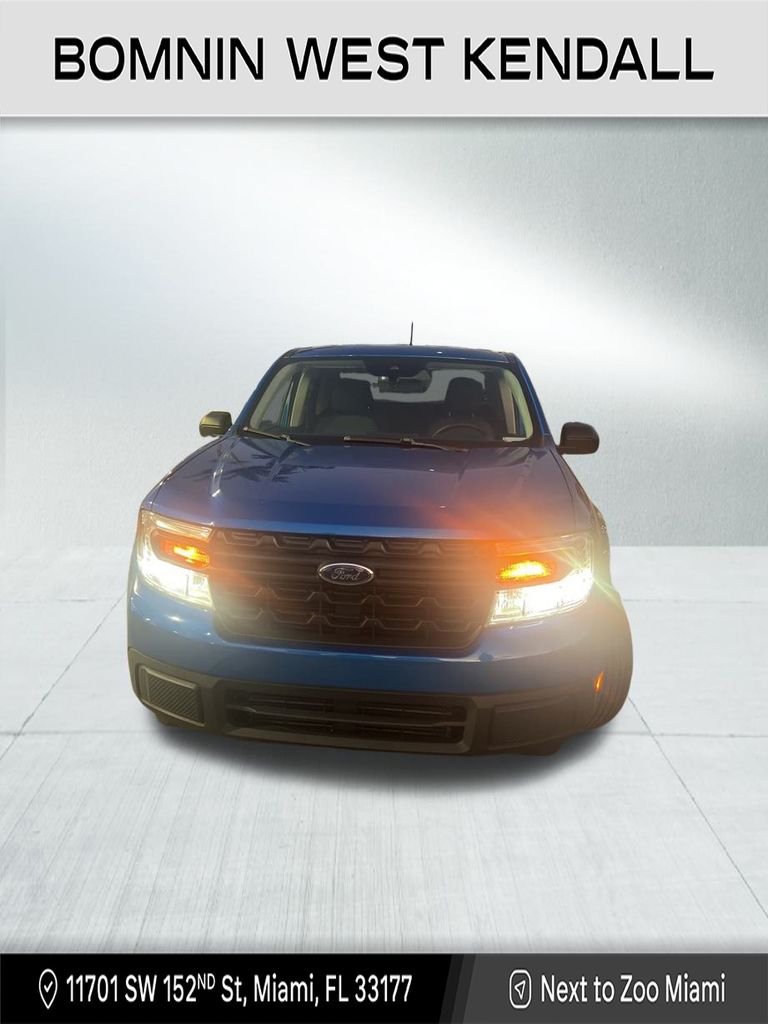 2022 Ford Maverick XL photo 2