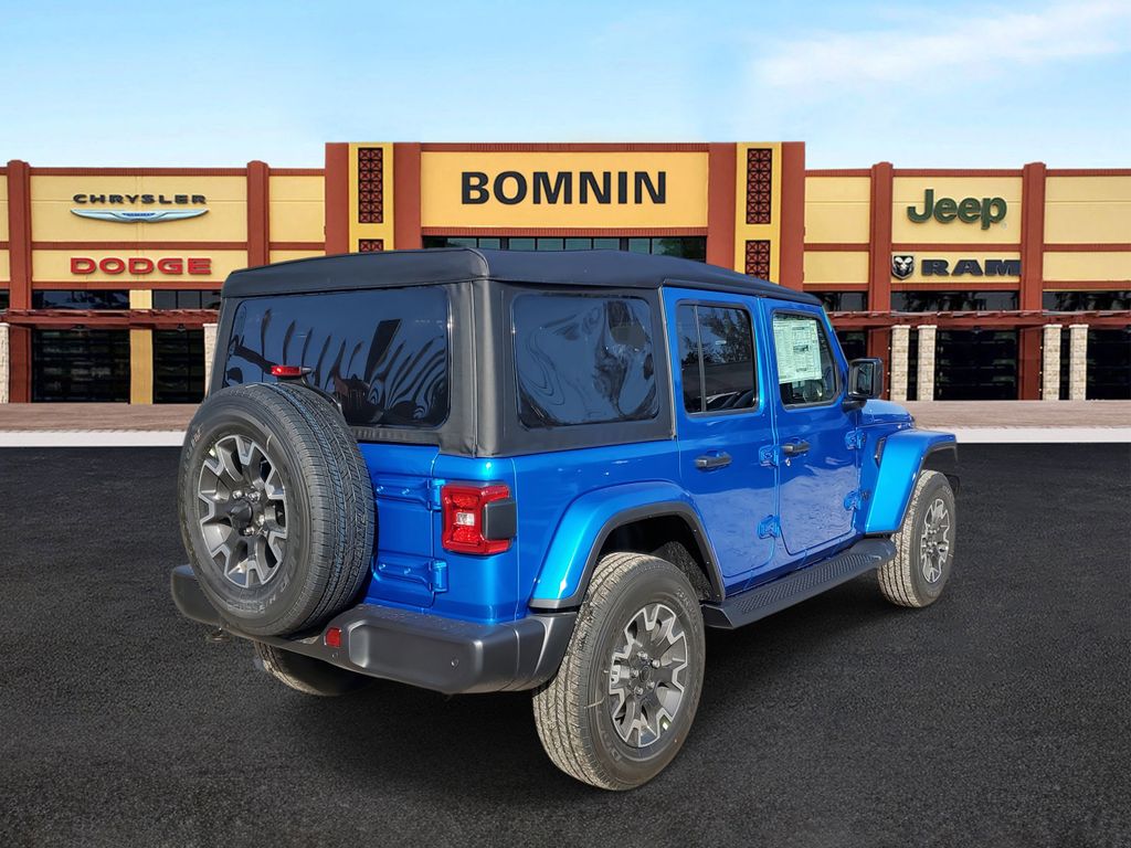 2025 Jeep Wrangler Sahara photo 3
