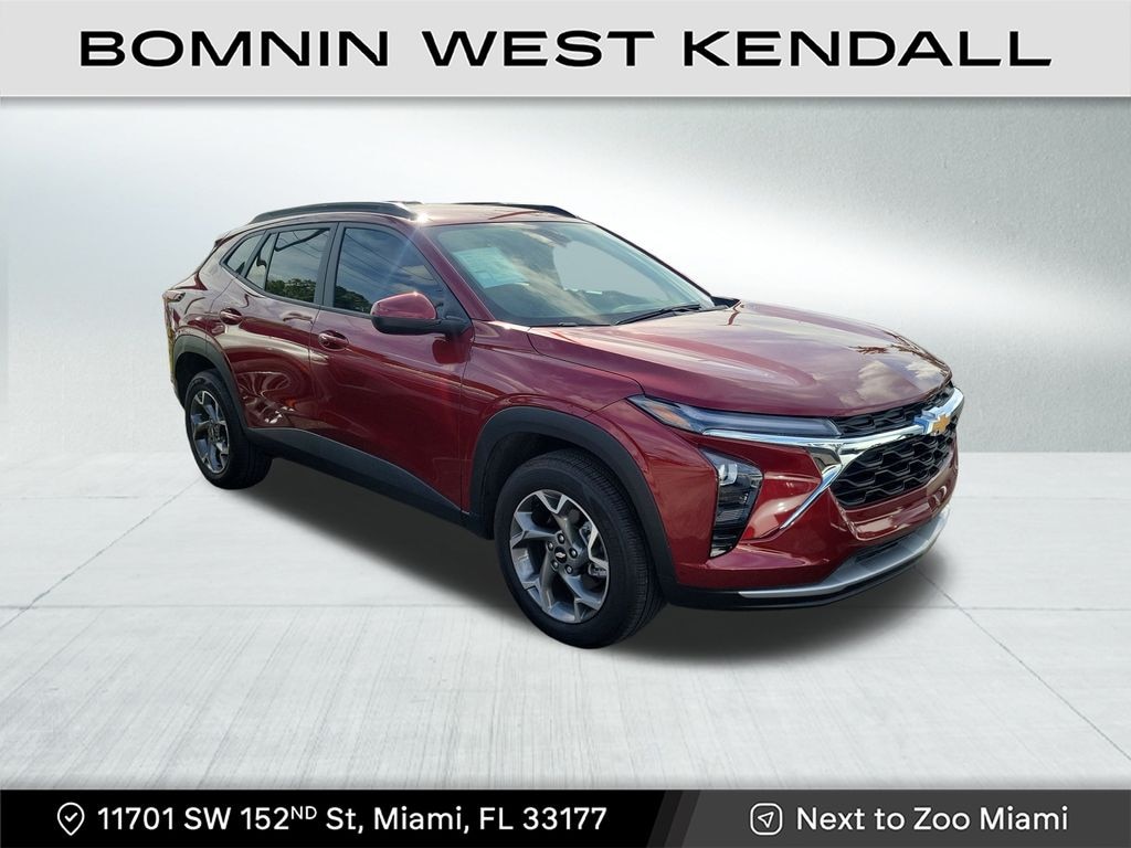 Used 2025 Chevrolet Trax LT SUV