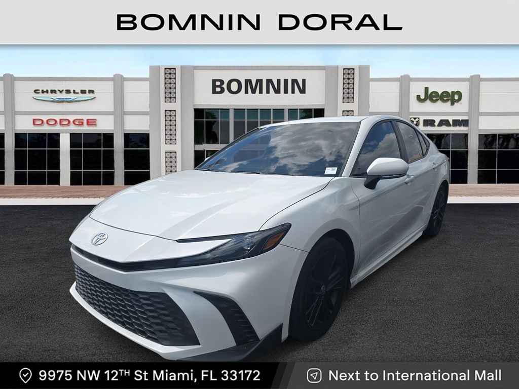 Used 2025 Toyota Camry SE Sedan