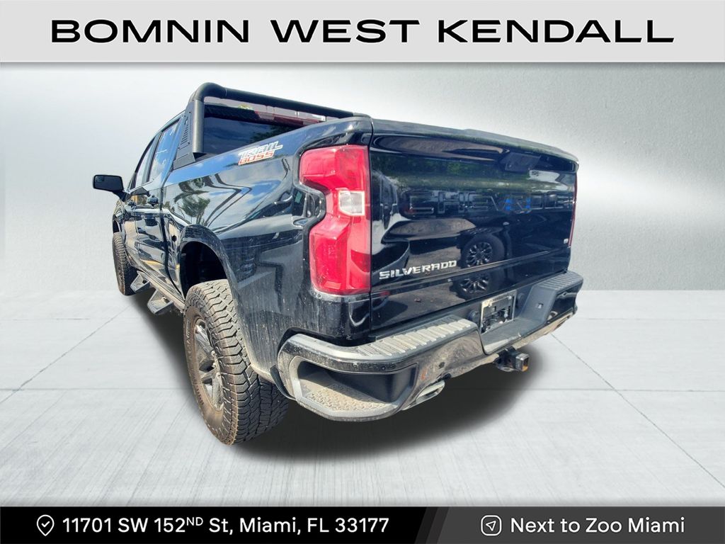 2022 Chevrolet Silverado 1500 LT Trail Boss photo 3