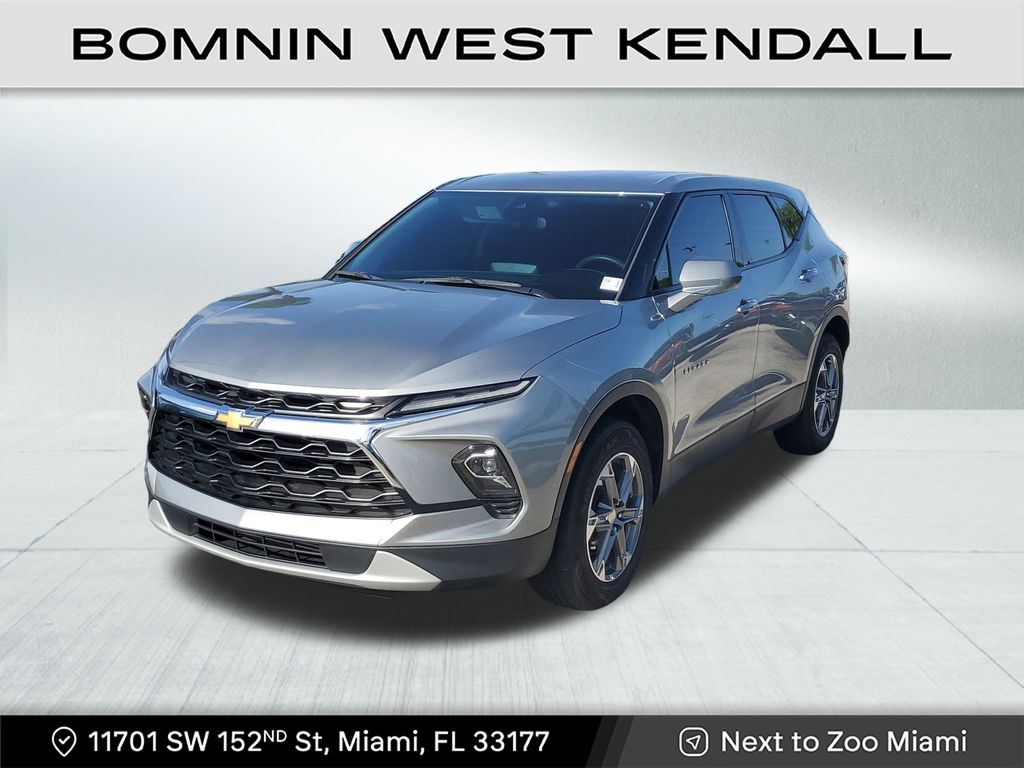 2023 Chevrolet Blazer 2LT photo 3