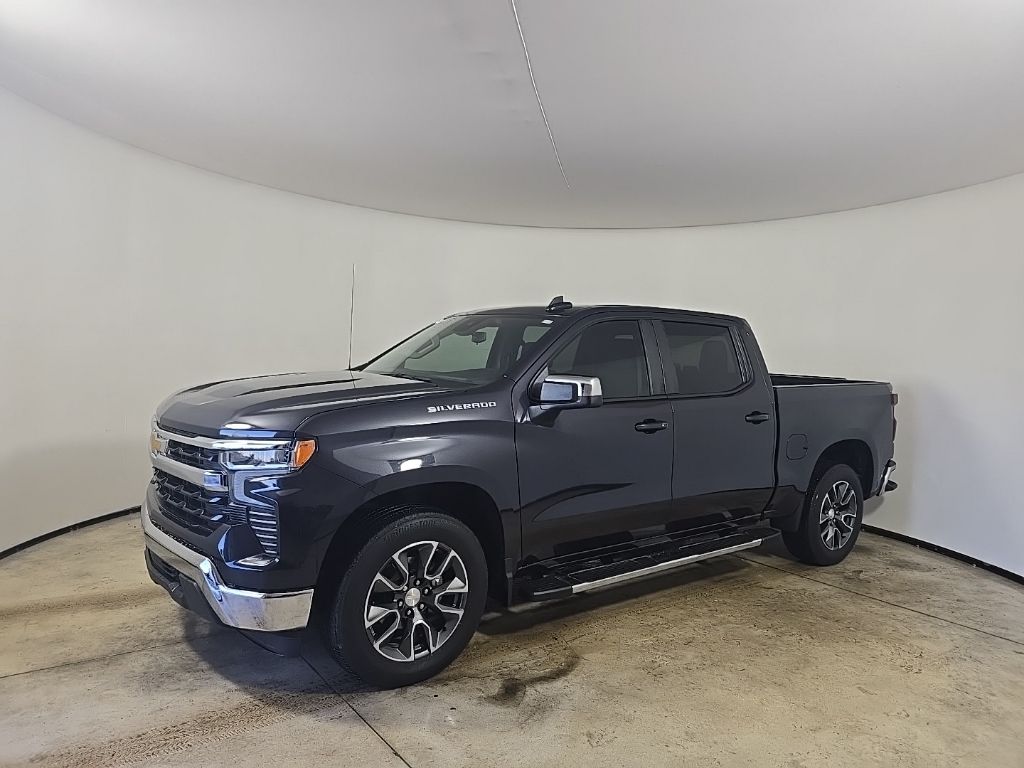 2024 Chevrolet Silverado 1500 LT photo 2