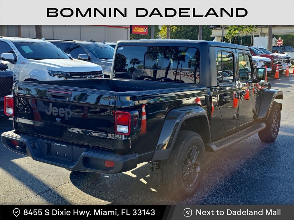 Used 2025 Jeep Gladiator Sport S Truck