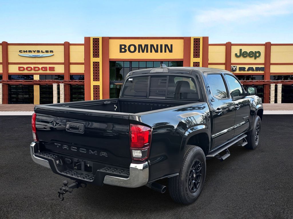 2022 Toyota Tacoma SR5 photo 3
