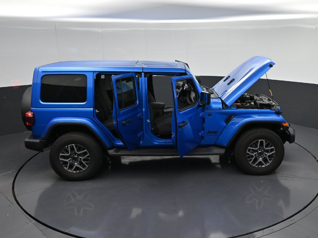 2025 Jeep Wrangler 4-Door Sahara - Photo 36