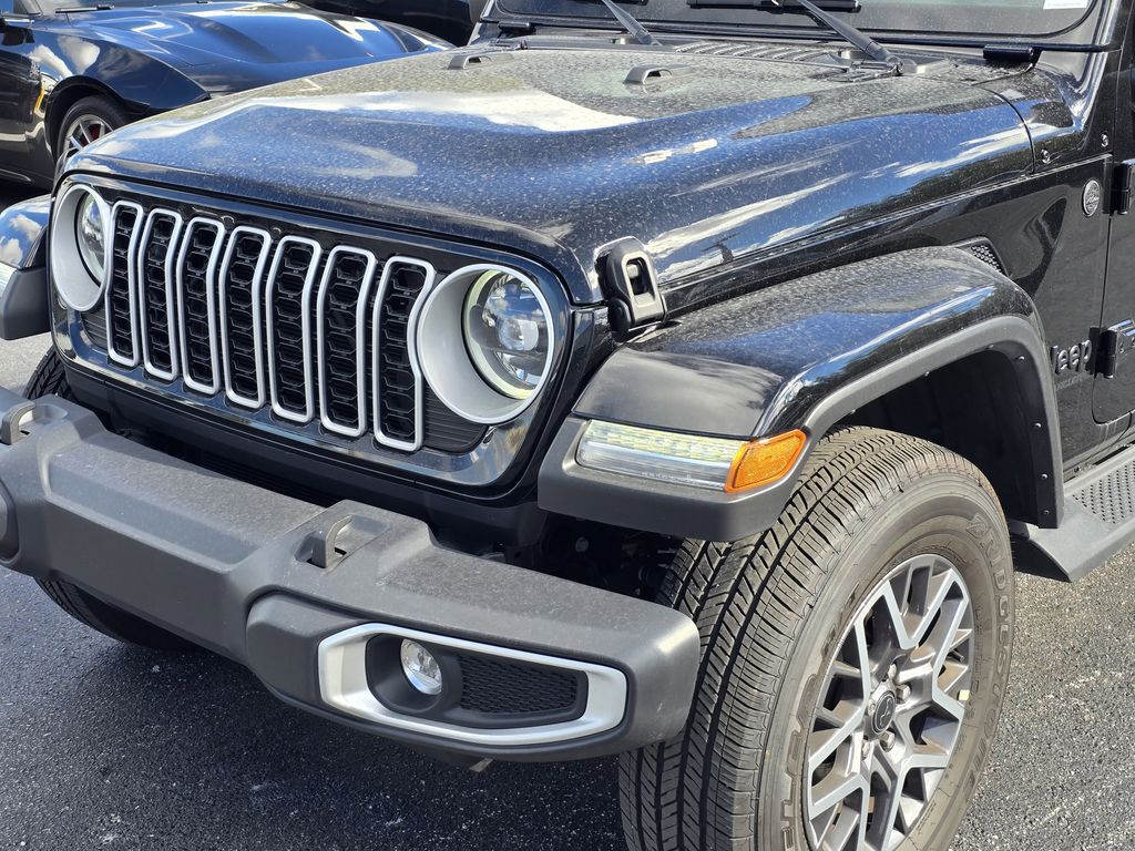 2025 Jeep Wrangler 4-Door Sahara - Photo 8