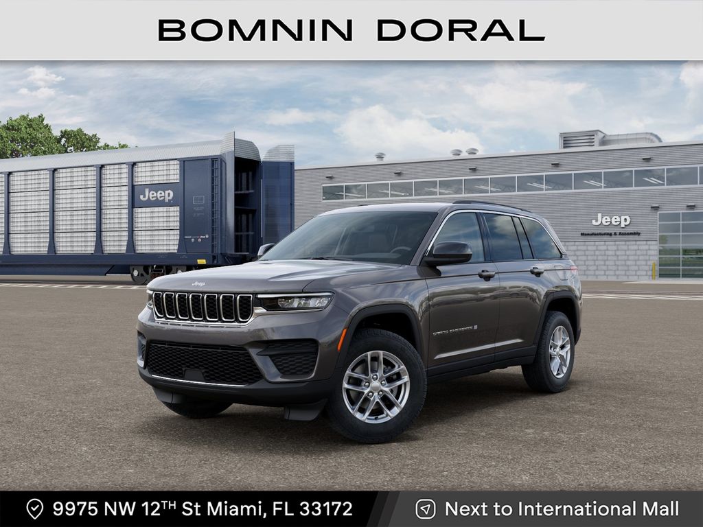 2026 Jeep Grand Cherokee Laredo X's photo