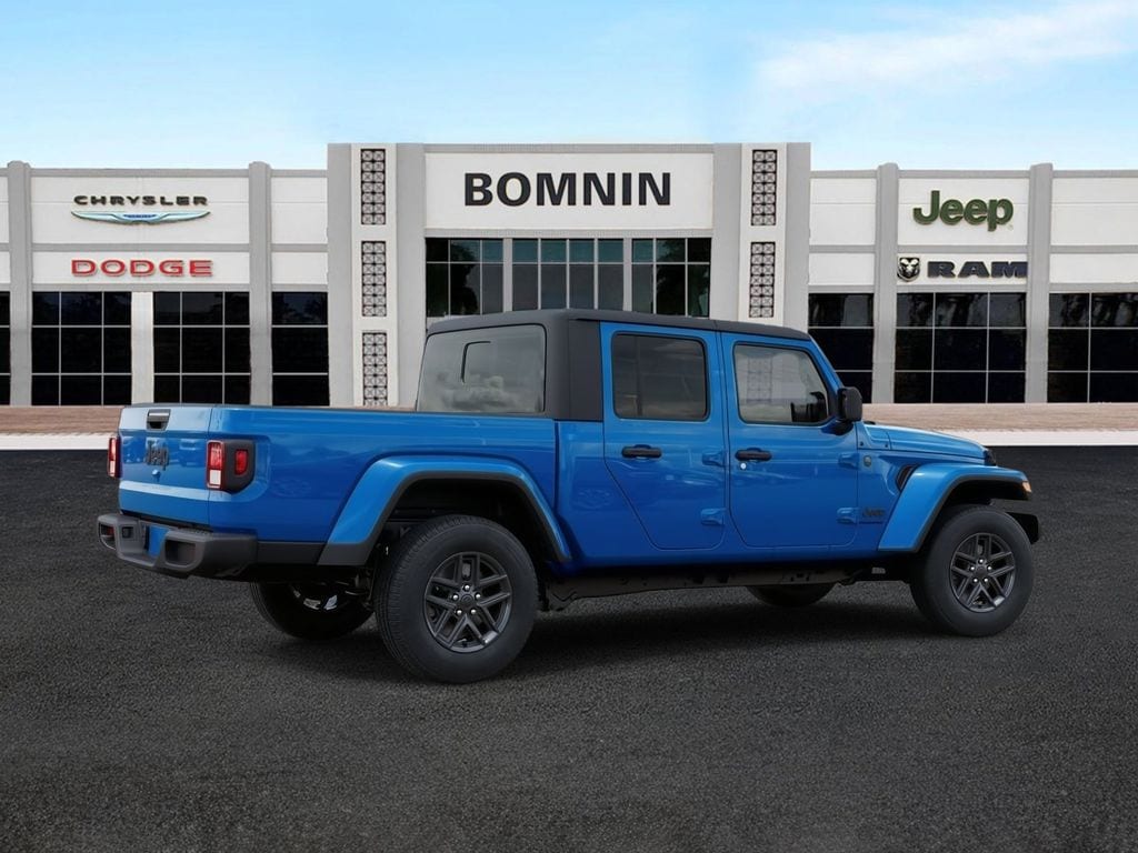 New 2026 Jeep Gladiator Sport S Pickup