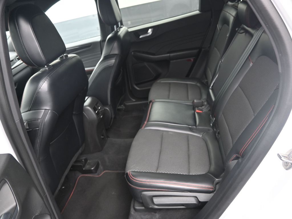 2023 Ford Escape ST-Line - Photo 10
