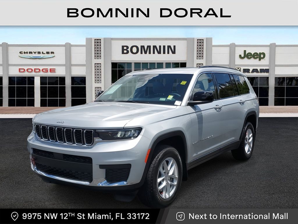 Used 2024 Jeep Grand Cherokee L Laredo SUV