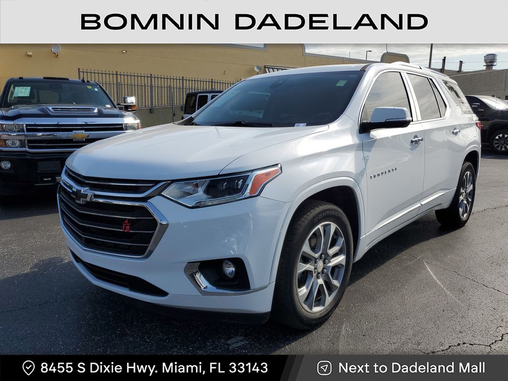 2021 Chevrolet Traverse Premier photo 2