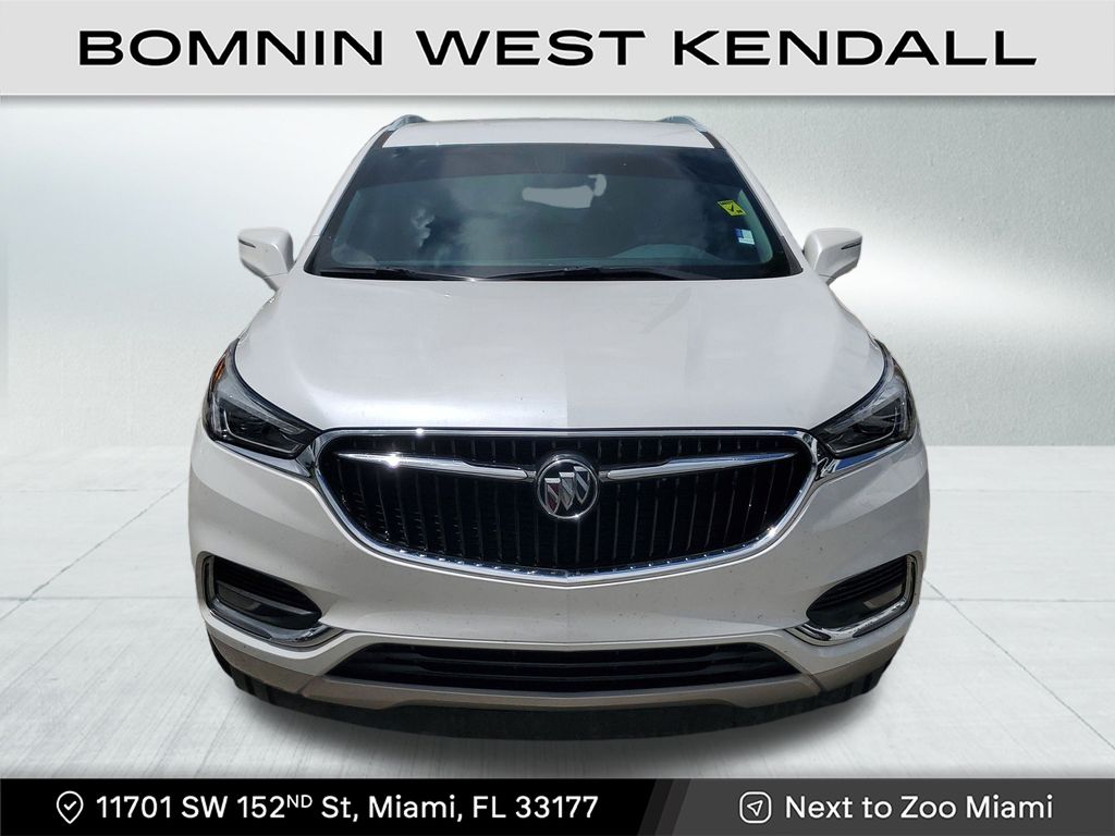 2021 Buick Enclave Essence photo 2