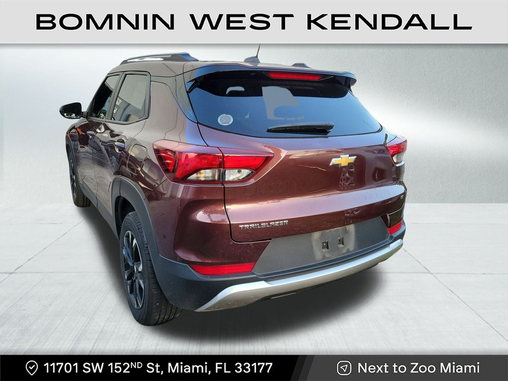 2022 Chevrolet Trailblazer LT photo 3