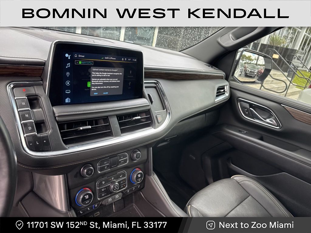 2023 Chevrolet Suburban Premier photo 3