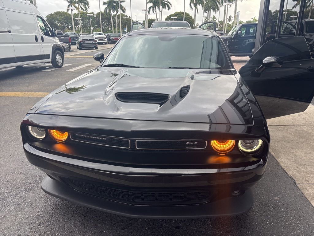 2019 Dodge Challenger GT photo 2