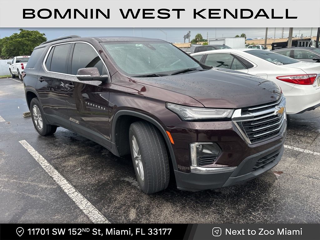 2023 Chevrolet Traverse photo 2