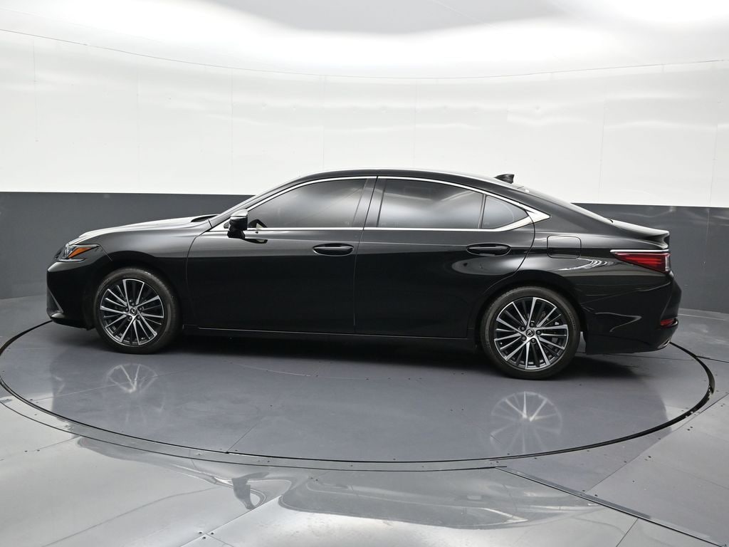 Used 2024 Lexus ES 350 Sedan
