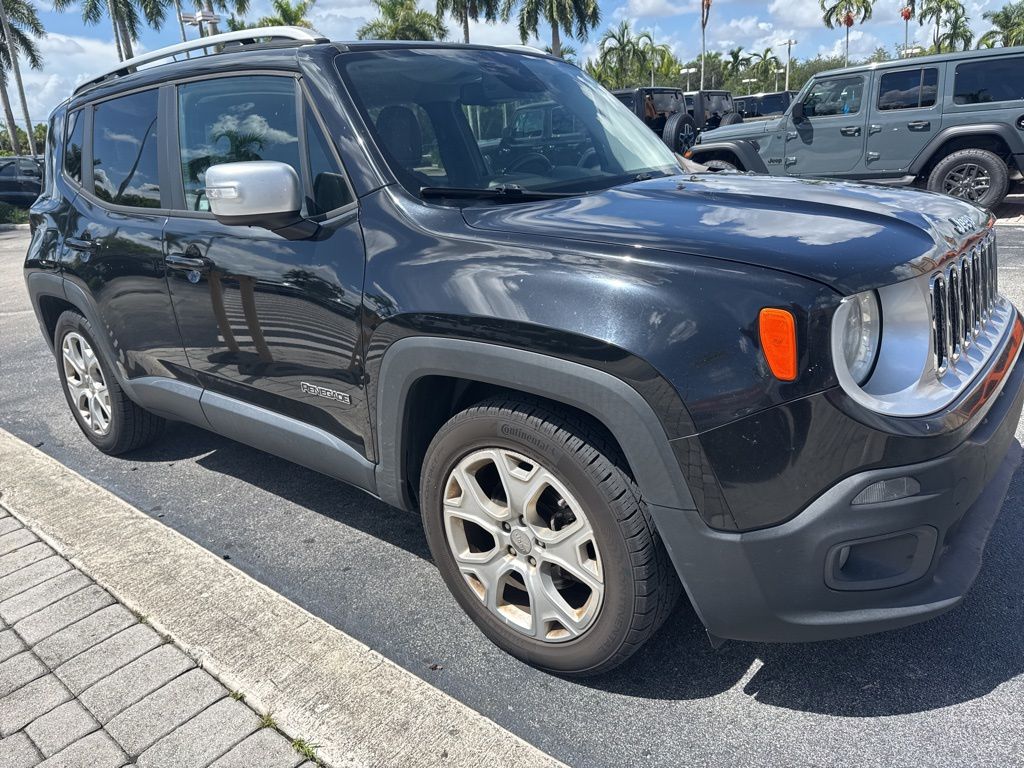 2017 Jeep Renegade Limited photo 3