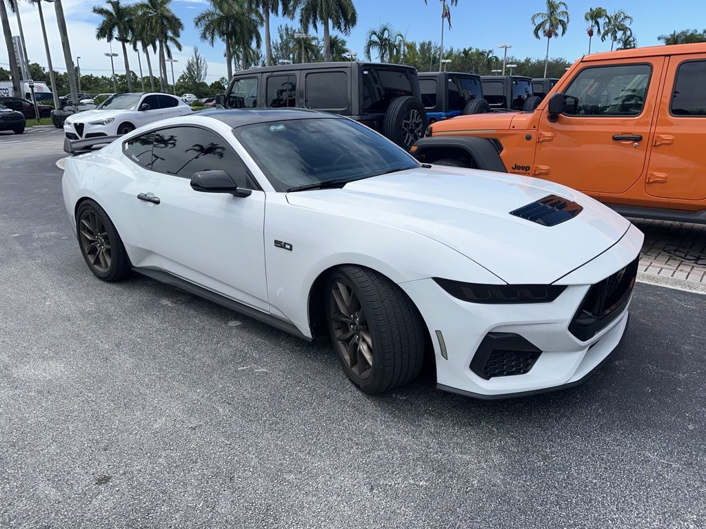 2024 Ford Mustang GT Premium photo 4