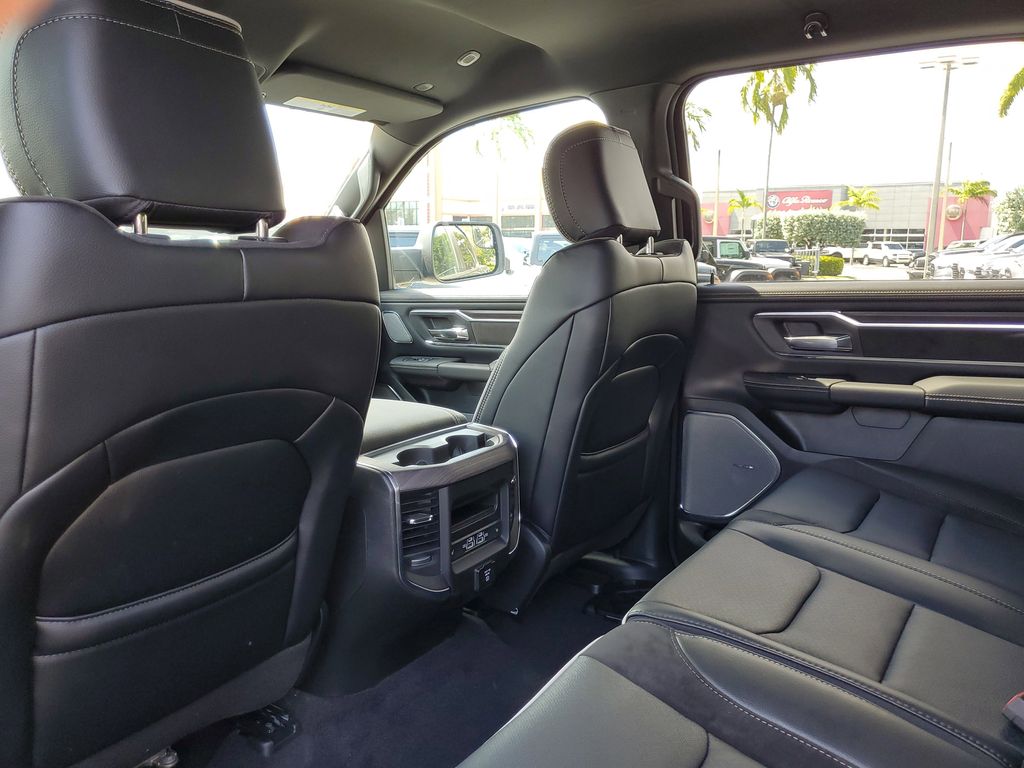 2026 Ram 1500 Laramie photo 4