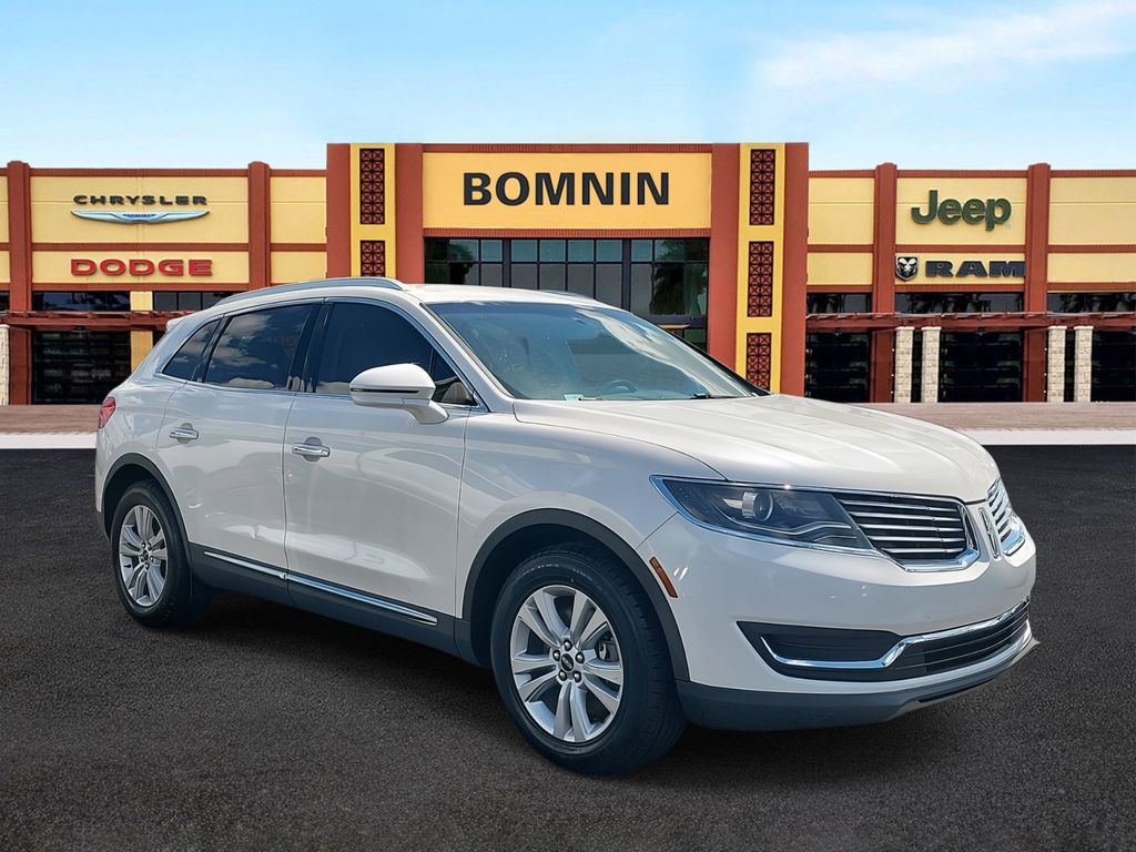 Used 2018 Lincoln MKX Base/Premiere with VIN 2LMPJ6JR0JBL20317 for sale in Miami, FL