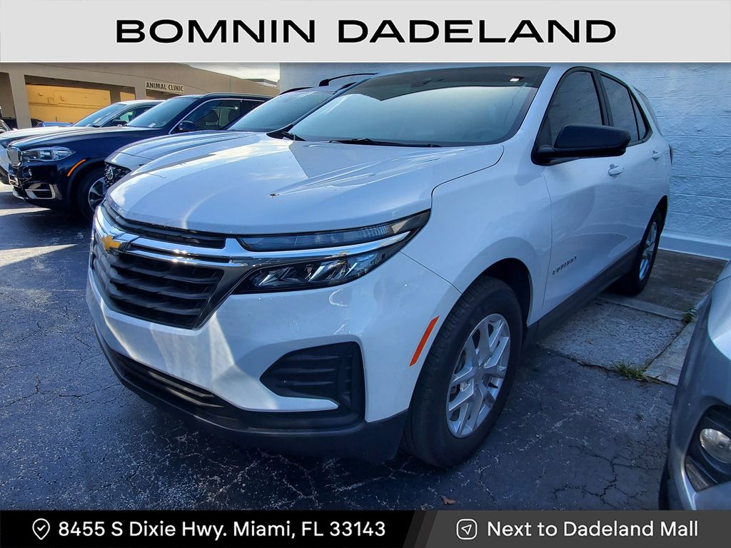 2024 Chevrolet Equinox LS photo 2