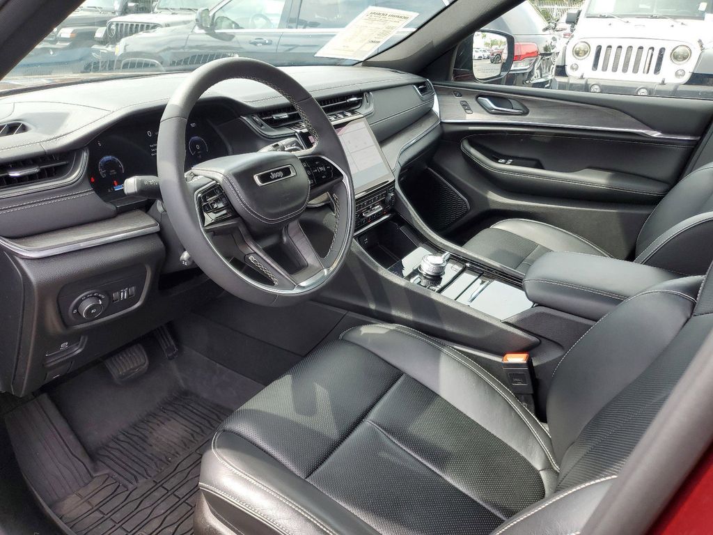 2024 Jeep Grand Cherokee Overland - Photo 15