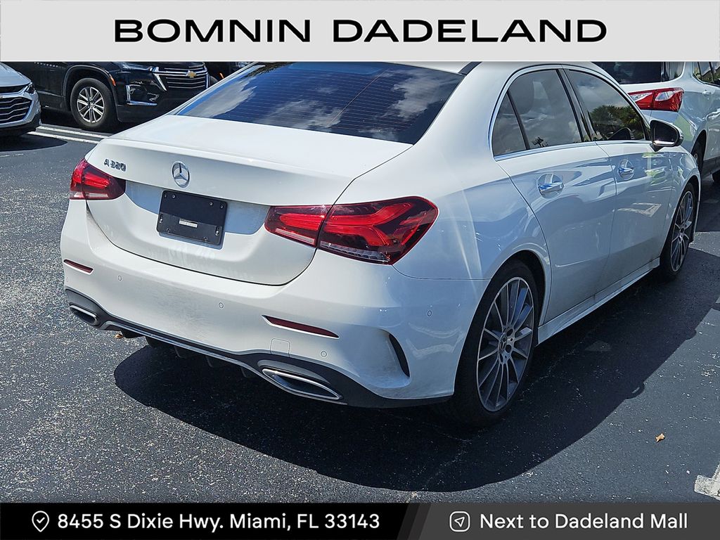 2022 Mercedes Benz A 220 photo 4