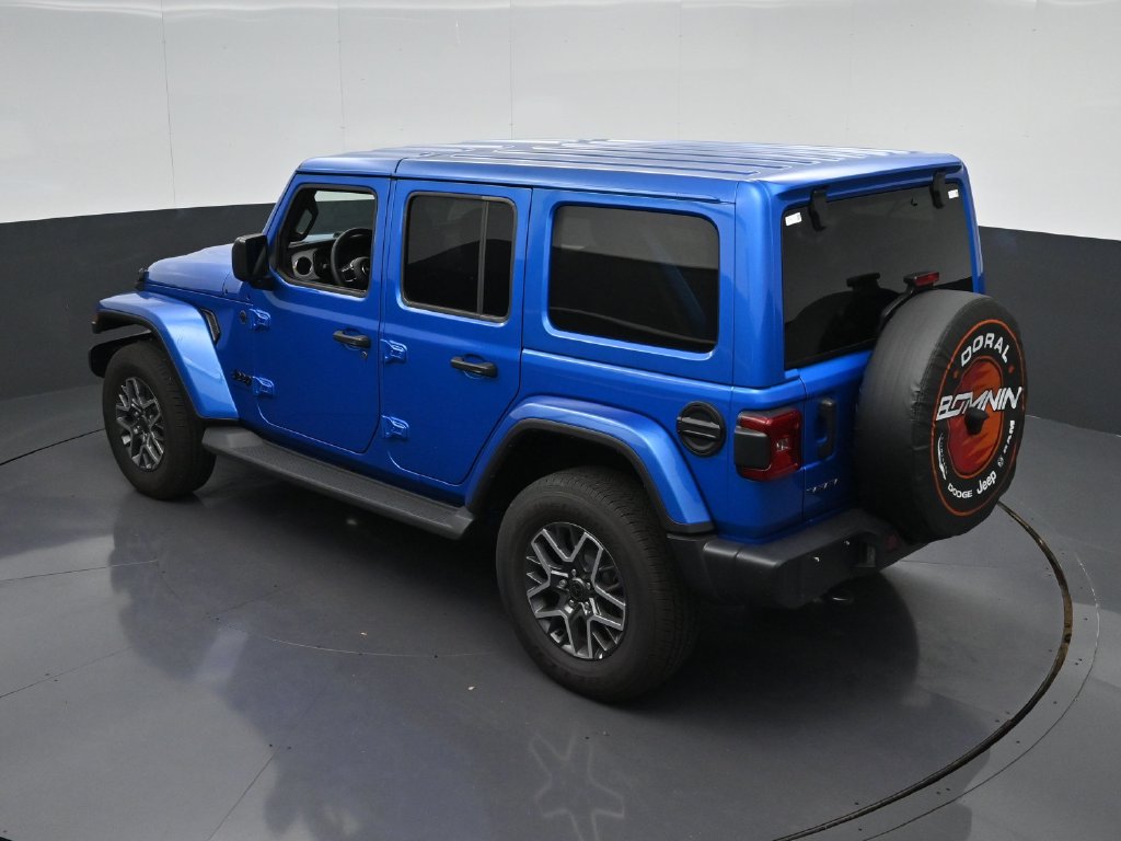 2025 Jeep Wrangler 4-Door Sahara - Photo 16