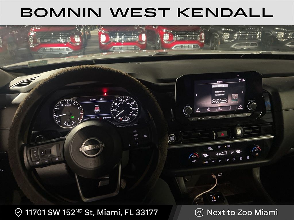 2022 Nissan Pathfinder S photo 3