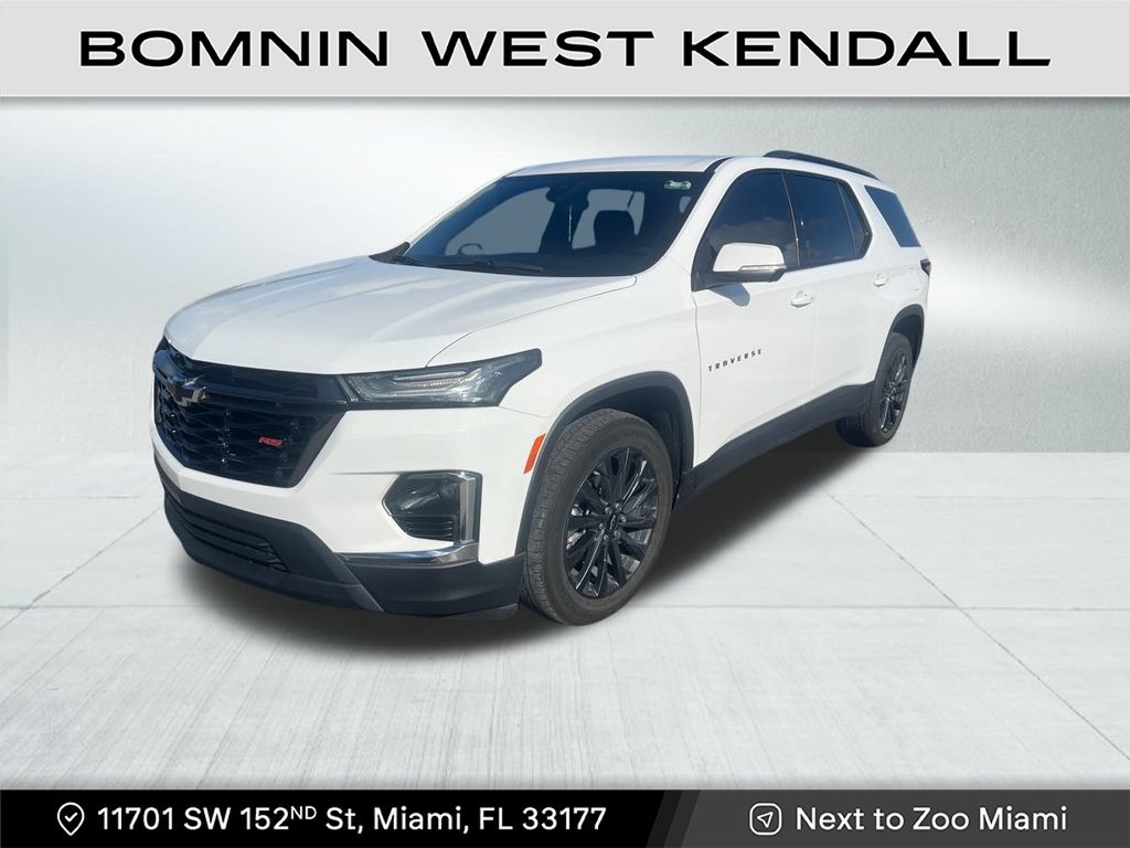 2023 Chevrolet Traverse RS photo 2