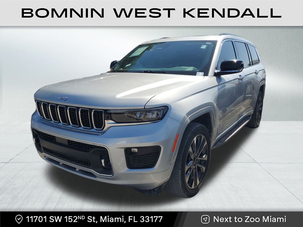 2021 Jeep Grand Cherokee Overland photo 3
