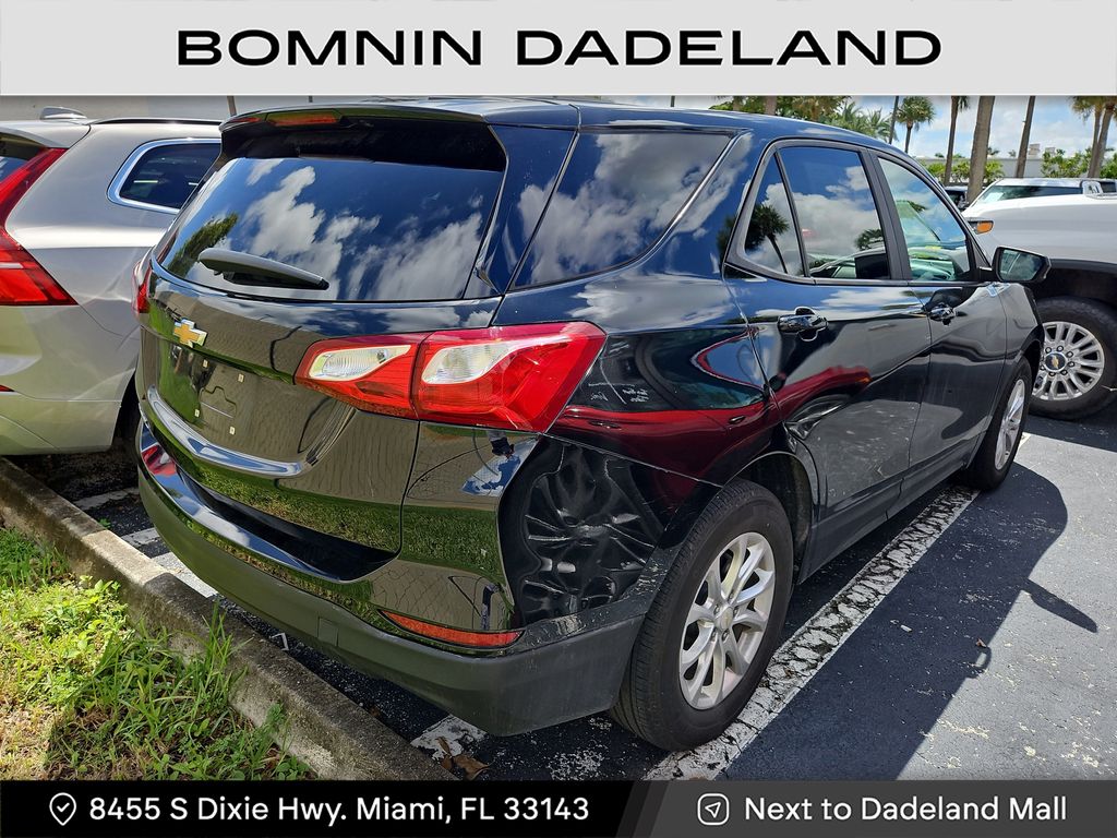2020 Chevrolet Equinox LS photo 3