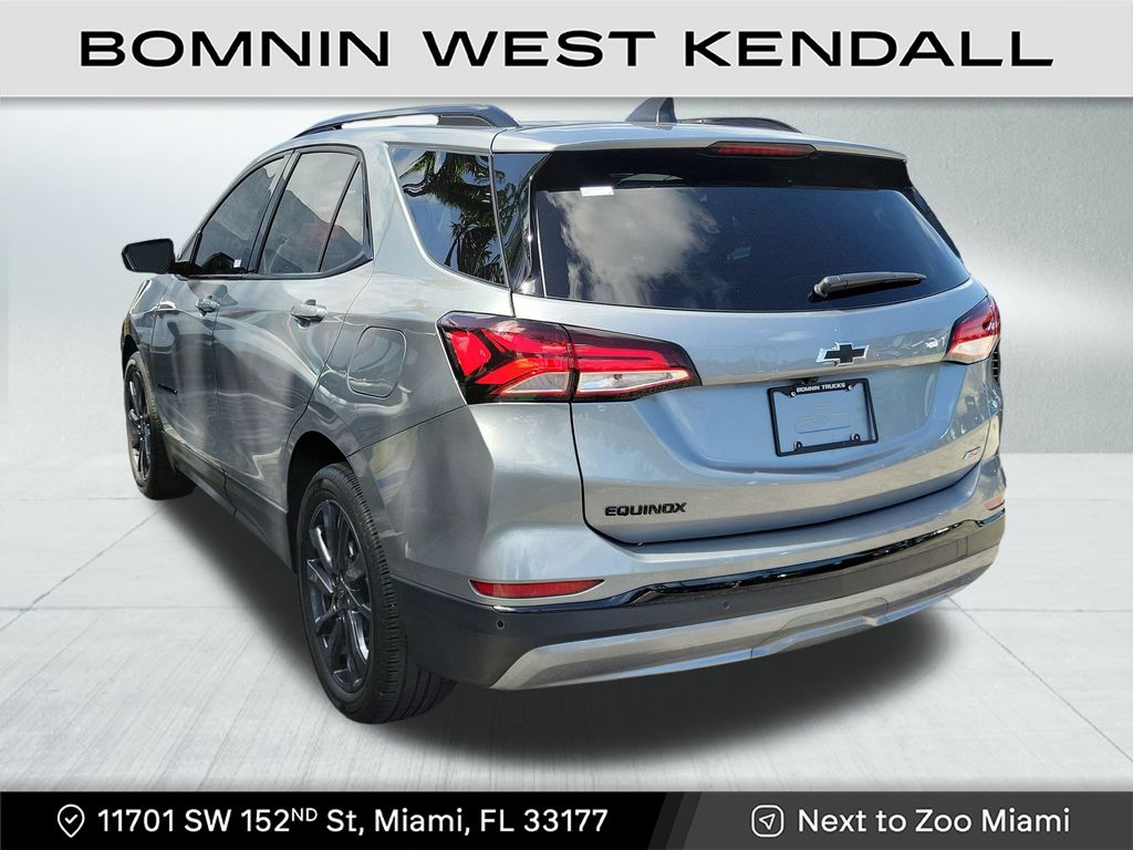 2024 Chevrolet Equinox RS photo 3