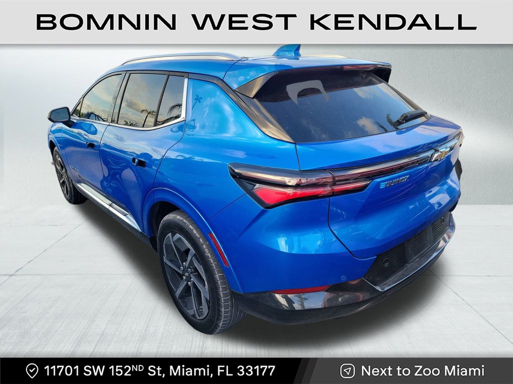 2024 Chevrolet Equinox EV 1LT photo 3