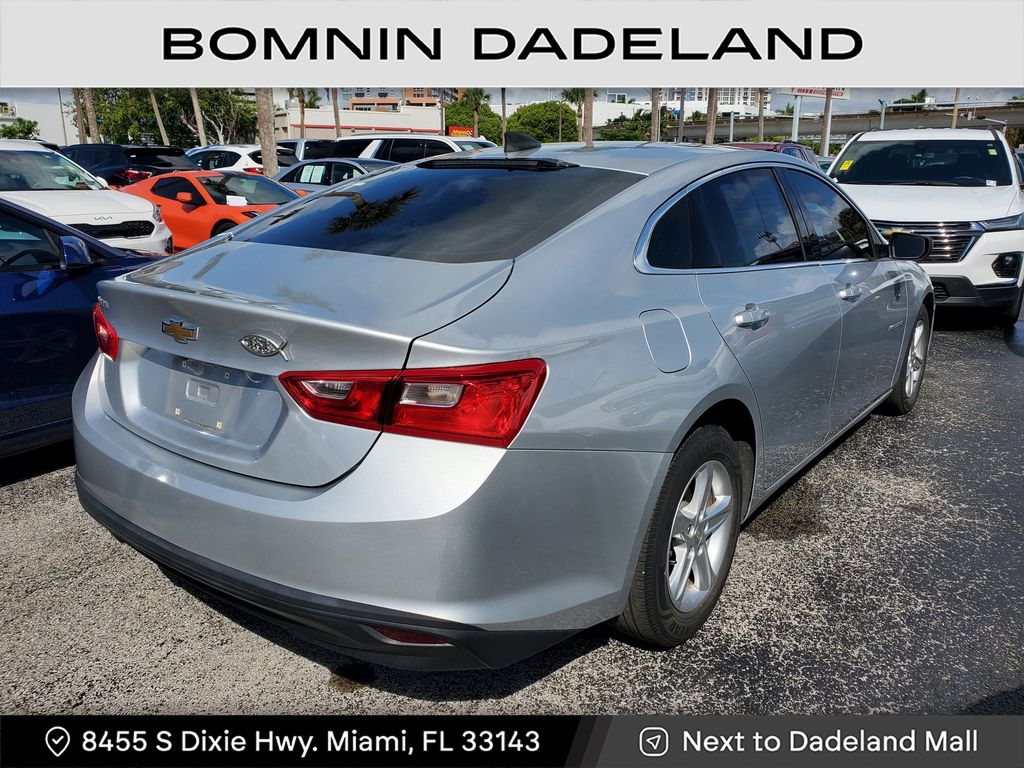 2020 Chevrolet Malibu LS photo 4