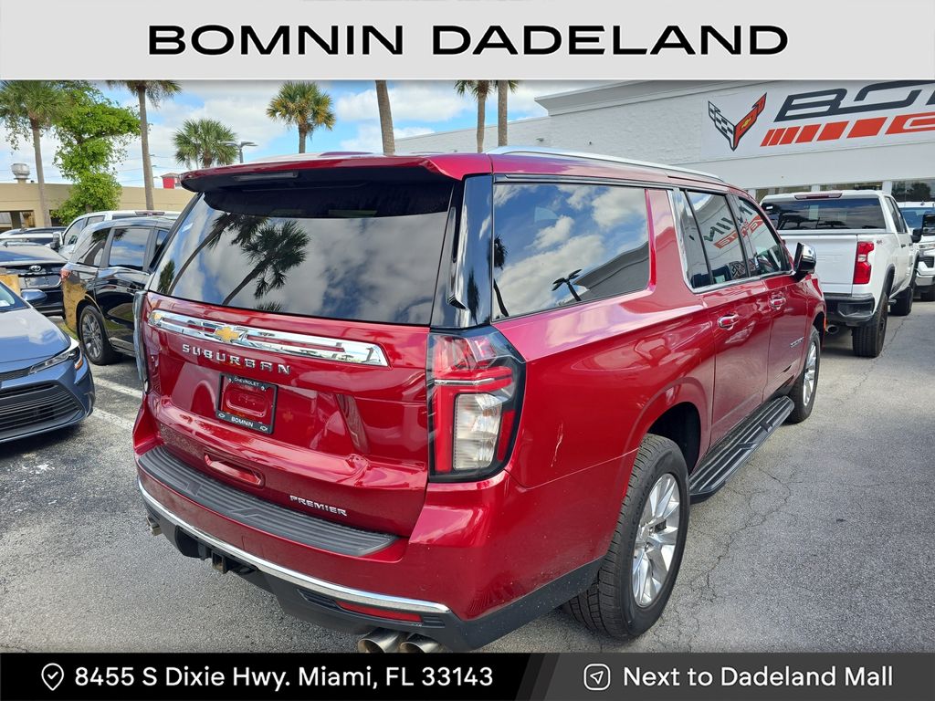 2021 Chevrolet Suburban Premier photo 4