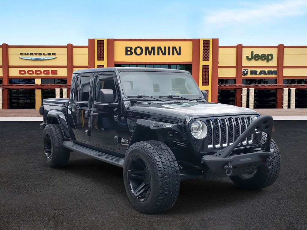 2022 Jeep Gladiator Overland photo 2