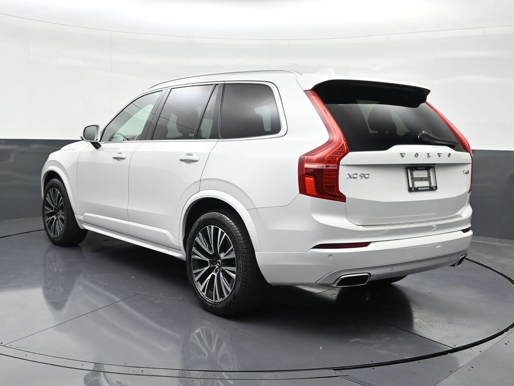 Used 2021 Volvo XC90 T6 Momentum SUV