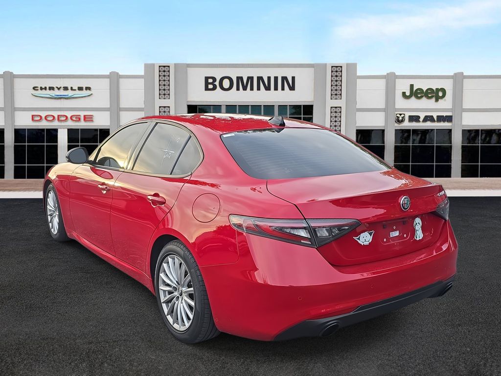 2024 Alfa Romeo Giulia SPRINT photo 4