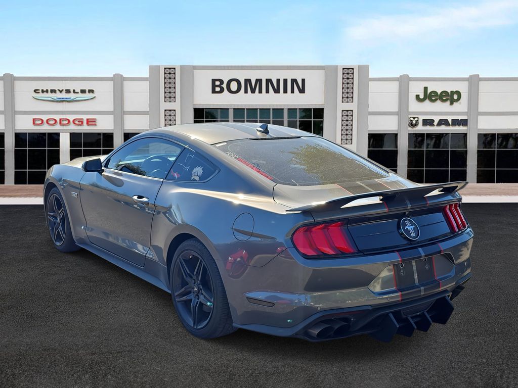 2021 Ford Mustang EcoBoost photo 4