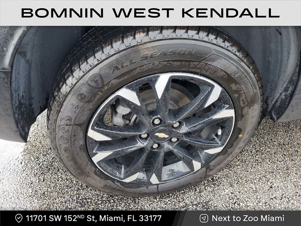 2023 Chevrolet Trailblazer LT photo 3