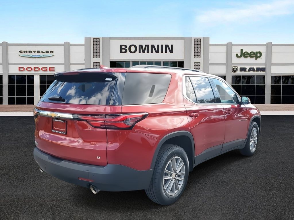 Used 2023 Chevrolet Traverse LT SUV