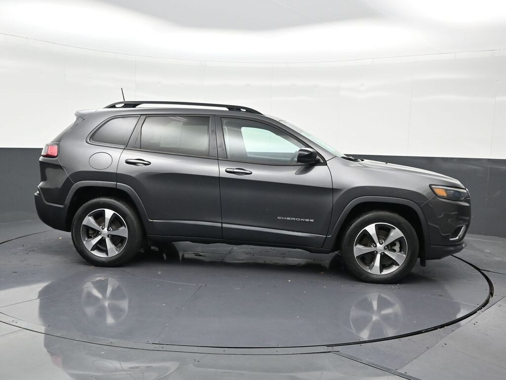 Used 2022 Jeep Cherokee Limited SUV