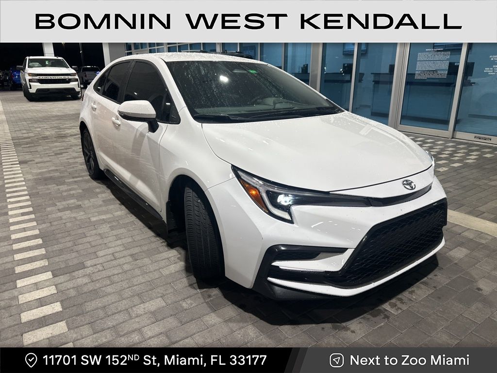 2024 Toyota Corolla SE photo 2