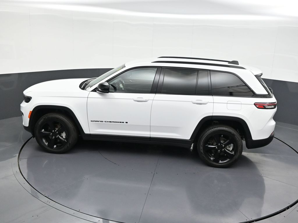 2025 Jeep Grand Cherokee Limited - Photo 16