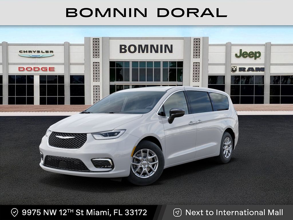 2026 Chrysler Pacifica Select's photo